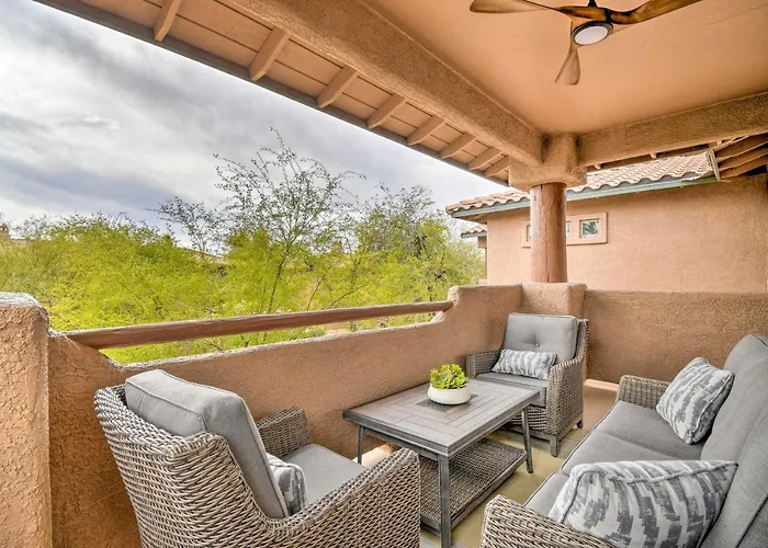 Perks & Private Balcony: Condo! *