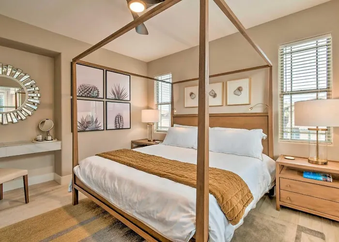 Perks & Private Balcony: Condo! Holiday home Scottsdale